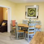 בית נופש Waterfront Self Catering
