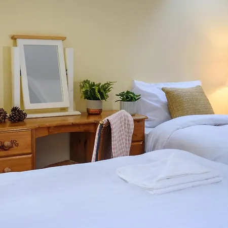 Waterfront Self Catering Feriehus Carrick on Shannon