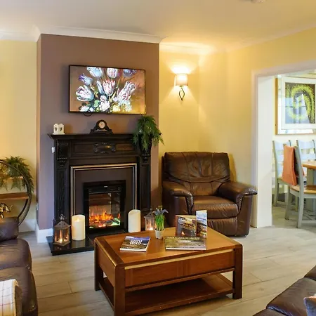 Waterfront Self Catering بيت للعطل