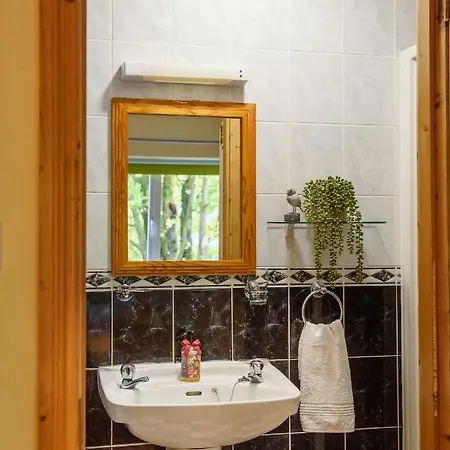 Nyaraló Waterfront Self Catering Carrick on Shannon