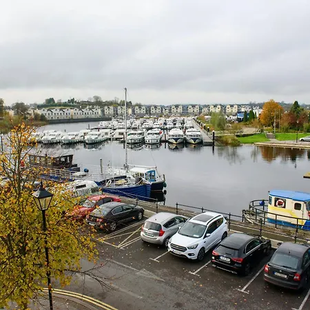 بيت للعطل Waterfront Self Catering *