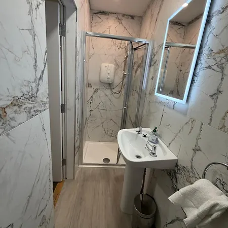 Waterfront Self Catering Дом отдыха Carrick-on-Shannon