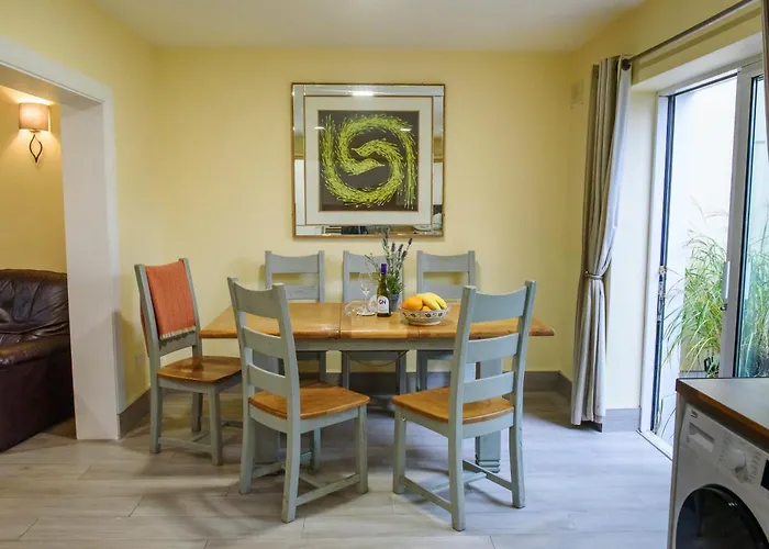 Waterfront Self Catering 펜션 *