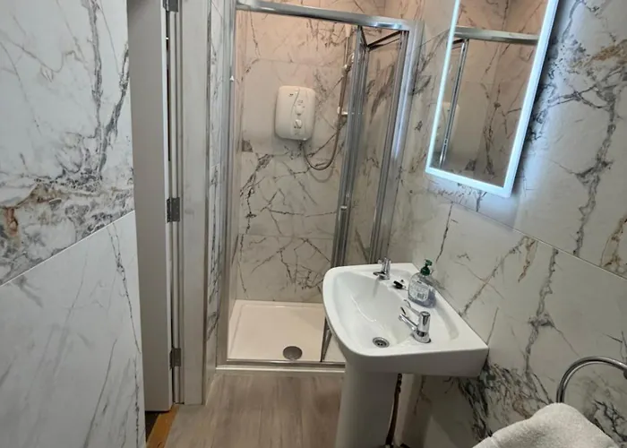 Waterfront Self Catering 펜션 Carrick on Shannon